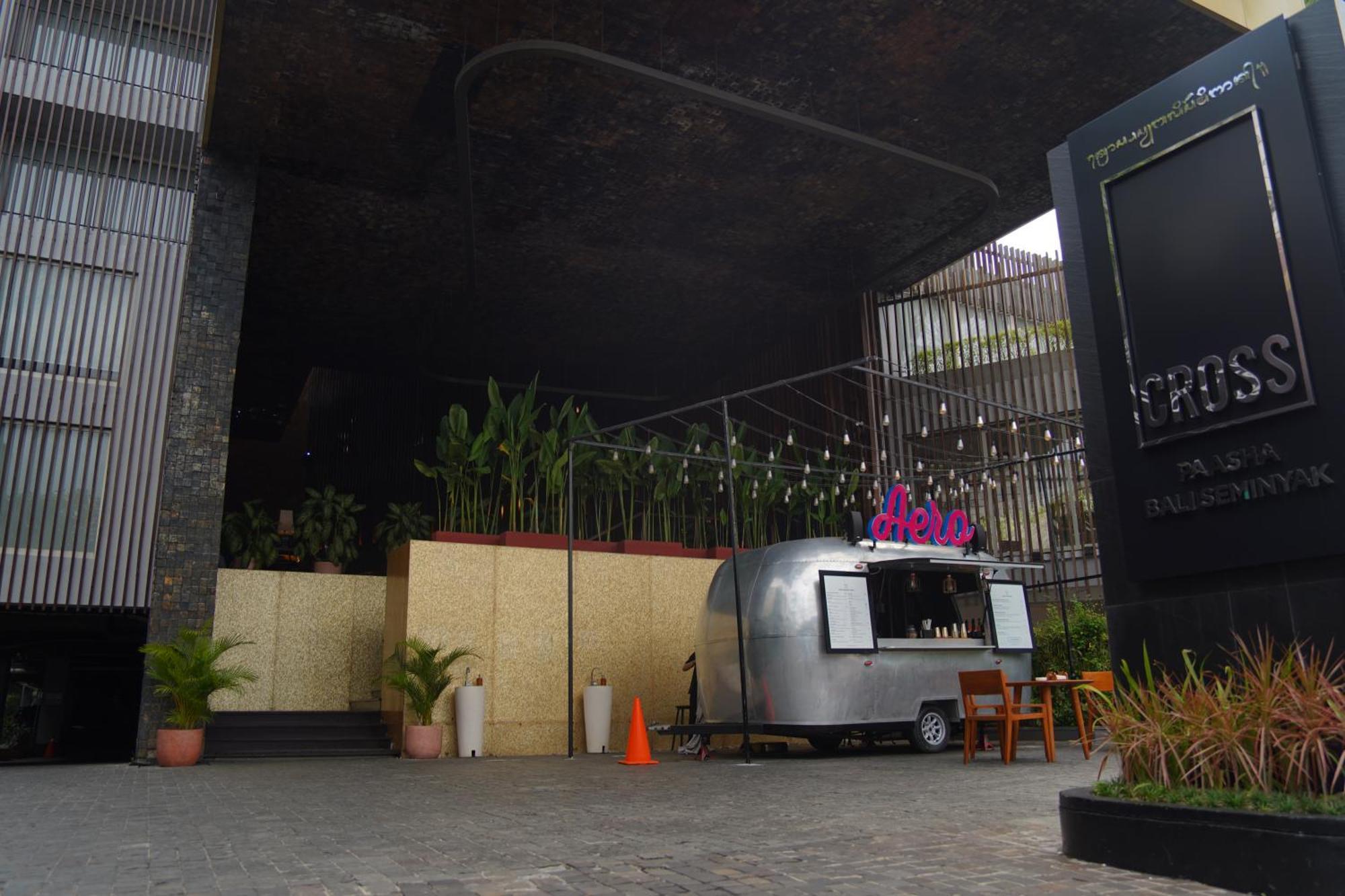 Hotel Cross Paasha Bali Seminyak Exterior foto