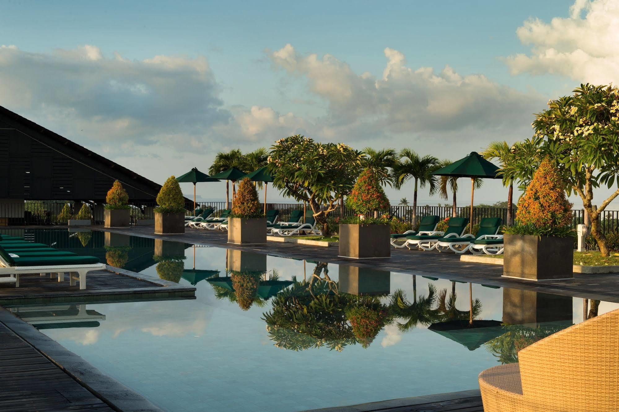 Hotel Cross Paasha Bali Seminyak Exterior foto