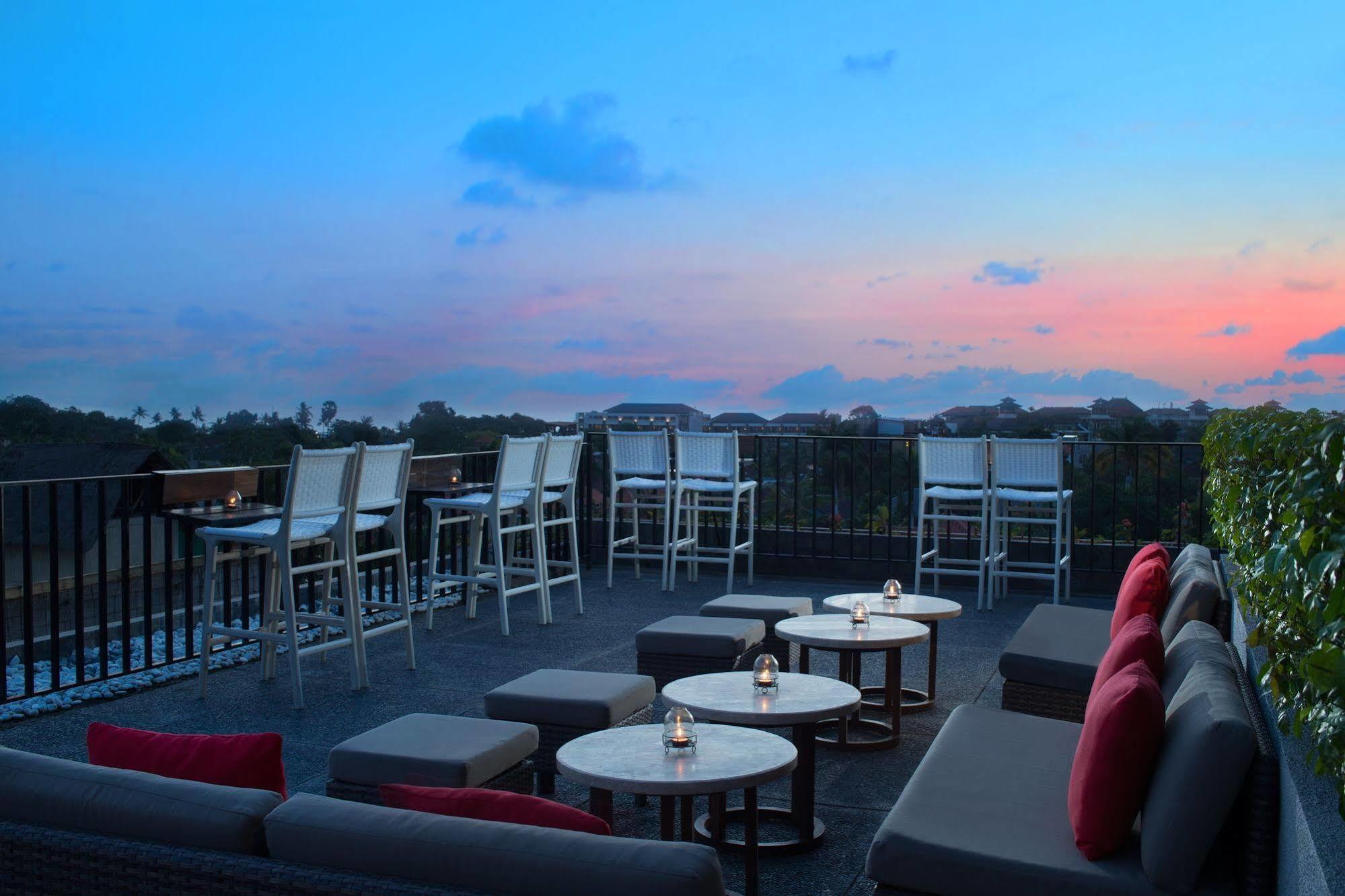 Hotel Cross Paasha Bali Seminyak Exterior foto